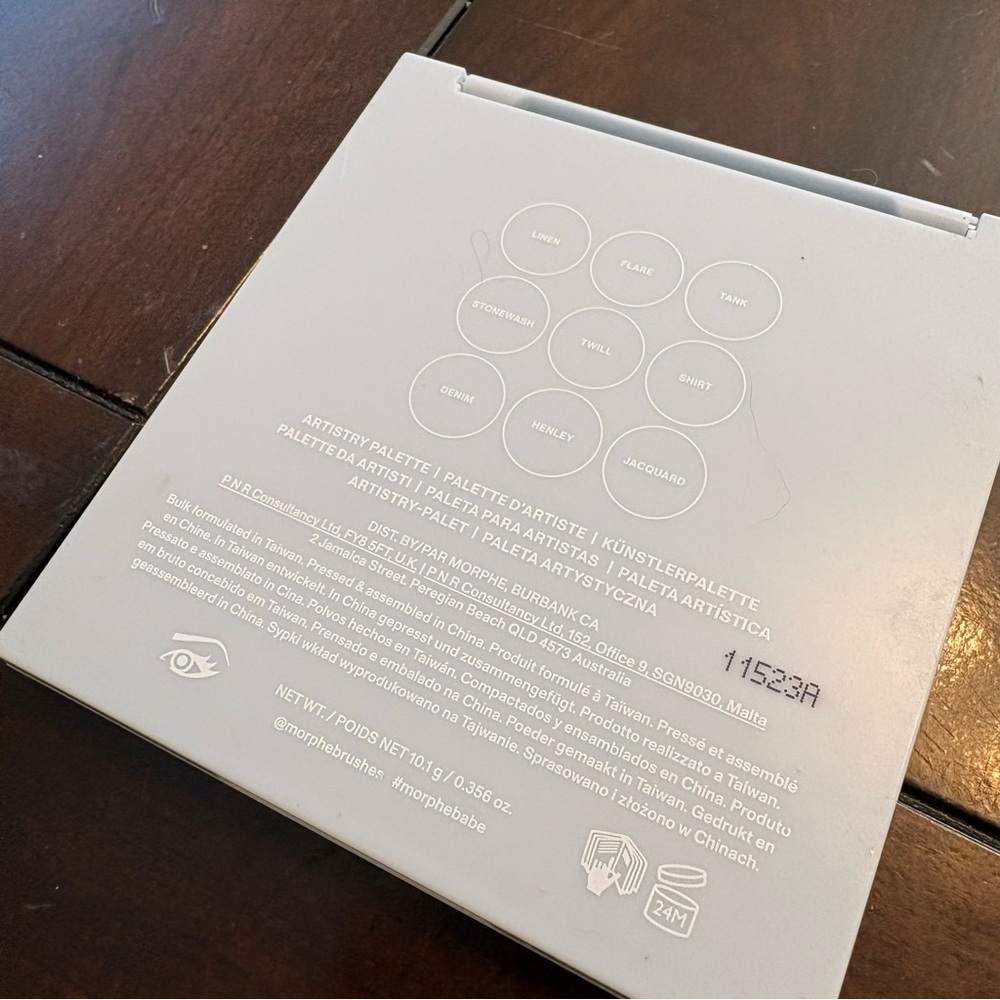 Morphe 9C Matte Essentials Eyeshadow Palette - Picture 4 of 5